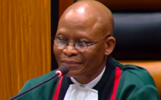 Mogoeng Mogoeng (Crédit : domaine public)