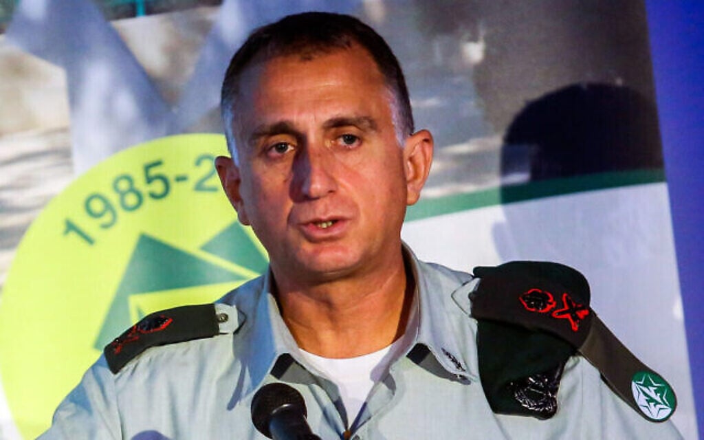 Le Maj. Gen. Tamir Hayman, chef du renseignement militaire, s'exprime lors d'une conférence de presse à Tel Aviv, le 5 juin 2019. (Crédit : Flash90)