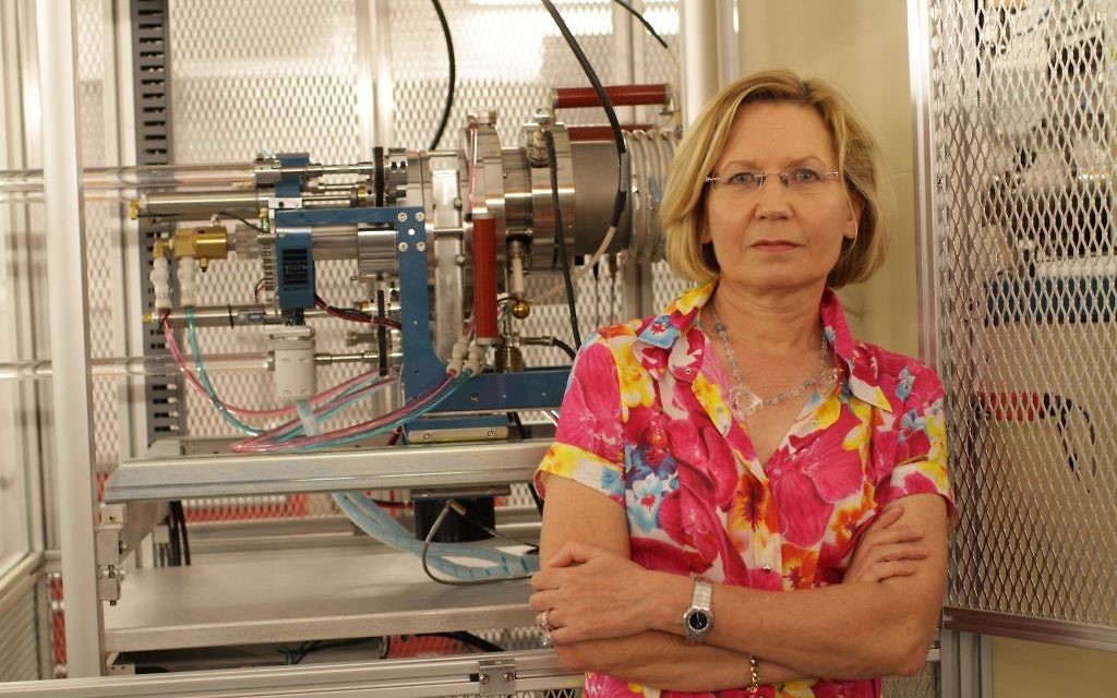 La docteure Elisabetta Boaretto, cheffe du laboratoire de datation au radiocarbone D-REAMS de l'institut Weizmann (Autorisation) ) La docteure Elisabetta Boaretto, cheffe du laboratoire de datation au radiocarbone D-REAMS de l'institut Weizmann (Autorisation) )