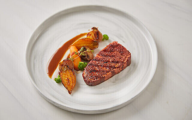 Redefine Meat a dévoilé ce qu'il appelle "le tout premier" steak végétal "au monde" mis au point par impression 3D (Autorisation) Redefine Meat a dévoilé ce qu'il appelle "le tout premier" steak végétal "au monde" mis au point par impression 3D (Autorisation)