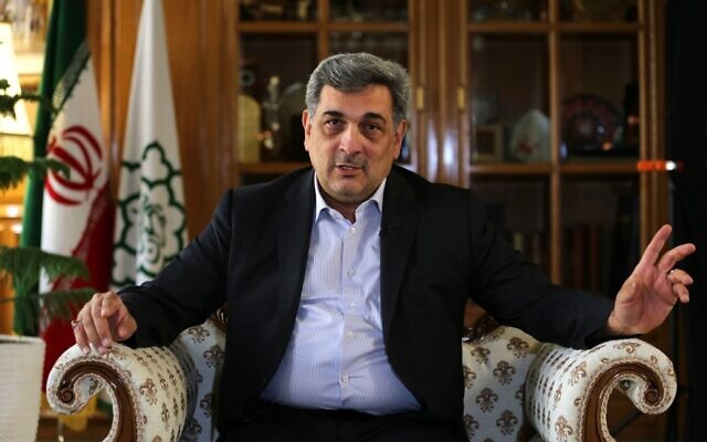 Pirouz Hanatchi, maire de Téhéran, lors d'un entretien avec l'AFP dans son bureau de la capitale iranienne, le 7 juillet 2020. (Crédit : ATTA KENARE / AFP) Pirouz Hanatchi, maire de Téhéran, lors d'un entretien avec l'AFP dans son bureau de la capitale iranienne, le 7 juillet 2020. (Crédit : ATTA KENARE / AFP)