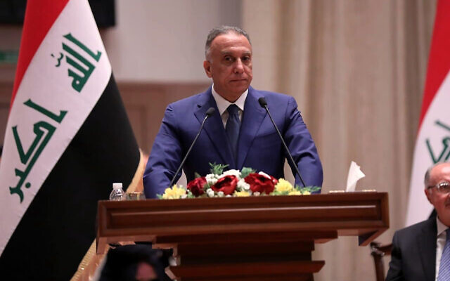 Moustafa al-Kadhimi, le Premier ministre irakien, s'adresse aux membres du parlement irakien à Bagdad, en Irak, le 7 mai 2020. (Bureau des médias du Parlement irakien, via AP) Moustafa al-Kadhimi, le Premier ministre irakien, s'adresse aux membres du parlement irakien à Bagdad, en Irak, le 7 mai 2020. (Bureau des médias du Parlement irakien, via AP)