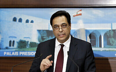 Le Premier ministre libanais Hassan Diab lors d'une conférence de presse après l'annonce de son gouvernement, au Palais présidentiel à Baabda, à l'est de Beyrouth, Liban, le 21 janvier 2020. (AP/Bilal Hussein)