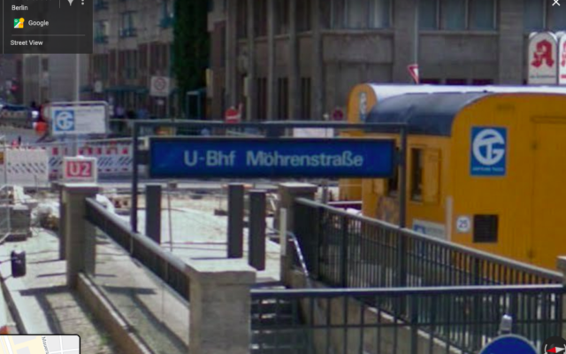 L’entrée de la station de métro Mohrenstrasse, à Berlin. (Crédit : capture d’écran Google Maps)