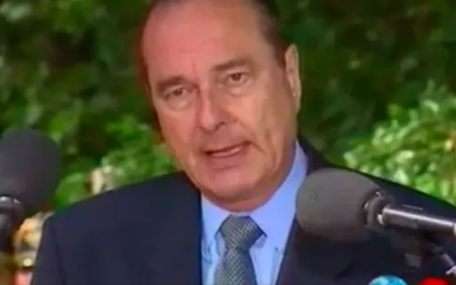 Jacques Chirac lors des cérémonies du 53e anniversaire de la rafle du Vel d’Hiv, le 16 juillet 1995. (Capture d'écran INA)