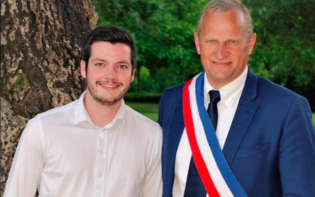 Charles Dayot, maire de Mont-de-Marsan, et Titouan Bernard, chef de cabinet. (Crédit : Facebook / Titouan Bernard)