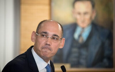 Le gouverneur de la Banque d'Israël, Amir Yaron, lors d'une conférence de presse, le 31 mars 2019. (Yonatan Sindel/Flash90)