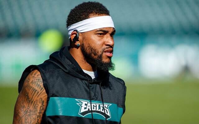 DeSean Jackson, receveur des Philadelphia Eagles, avant un match de NFL contre les Bears de Chicago à Philadelphie, en Pennsylvanie, le 3 novembre 2019. (AP Photo / Chris Szagola) DeSean Jackson, receveur des Philadelphia Eagles, avant un match de NFL contre les Bears de Chicago à Philadelphie, en Pennsylvanie, le 3 novembre 2019. (AP Photo / Chris Szagola)