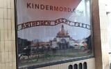 Dans une librairie allemande de Cologne, une exposition intitulée "L'avortement vous libérera", qui compare l'avortement à l'Holocauste. (Rheinisches antifaschistisches Bündnis gegen Antisemitismus/Carla Baum)
