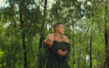 Capture d’écran du clip "Jerusalema" de  Master KG et de la chanteuse Nomcebo Zikode. (Crédit : YouTube)