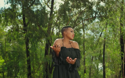 Capture d’écran du clip "Jerusalema" de  Master KG et de la chanteuse Nomcebo Zikode. (Crédit : YouTube)