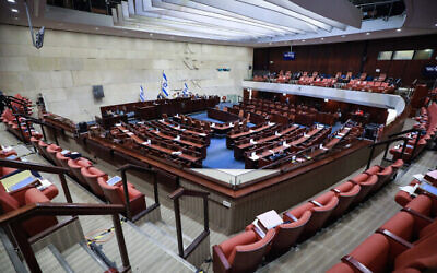 Une session plénière de la Knesset, le 24 août 2020. (Oren Ben Hakoon / POOL)