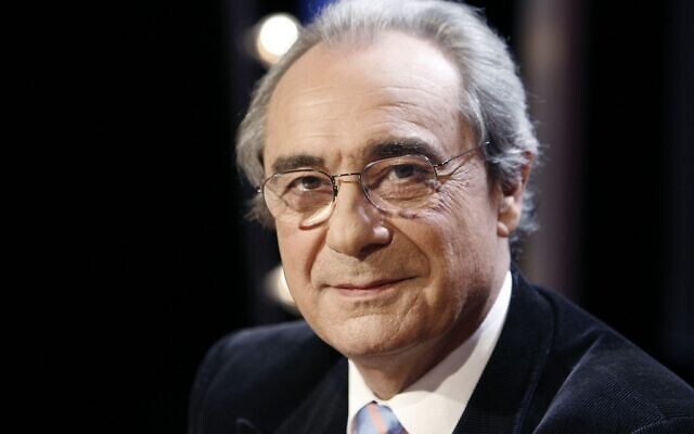 L’homme politique et médecin français Bernard Debré, à Paris, le 29 mars 2007. (Bertrand GUAY / AFP) L’homme politique et médecin français Bernard Debré, à Paris, le 29 mars 2007. (Bertrand GUAY / AFP)