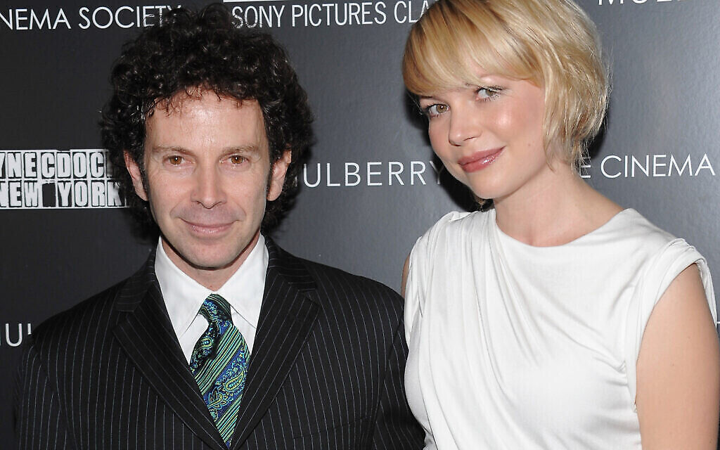 Charlie Kaufman et l'actrice Michelle Williams participe à une projection du film "Synecdoche New York" le 15 octobre 2008 à New York. (AP Photo/Evan Agostini)