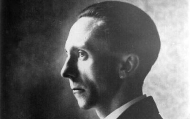 Joseph Goebbels, ministre de la propagande nazi, le 13 mai 1930. (Crédit : AP Photo)