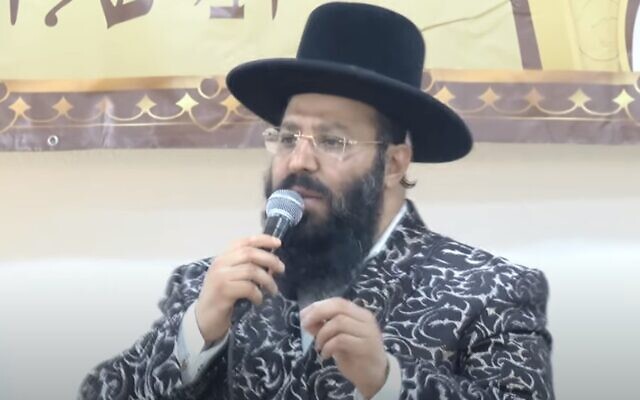 Le rabbin Netanel Shriki de Netivot en 2017. (Capture d'écran YouTube)