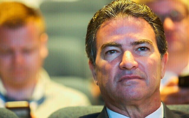 Le chef du Mossad Yossi Cohen s'exprime lors d'une cyberconférence à l'université de Tel Aviv, le 24 juin 2019. (Flash90)