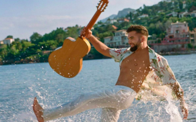 Kendji Girac sur la pochette de son nouvel album, « Mi Vida ». (Crédit : Island Def Jam)