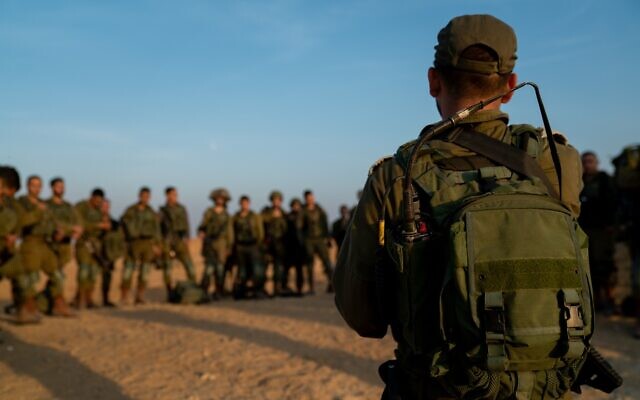 Des soldats de la brigade d'infanterie Kfir simulent la guerre contre le groupe terroriste Hamas dans la bande de Gaza, en novembre 2018. (Tsahal)