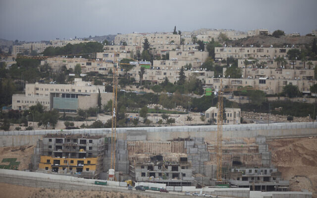 Nouvelles maisons en construction dans le quartier de Ramat Shlomo à Jérusalem, novembre 2015. (Lior Mizrahi/Flash90) Nouvelles maisons en construction dans le quartier de Ramat Shlomo à Jérusalem, novembre 2015. (Lior Mizrahi/Flash90)