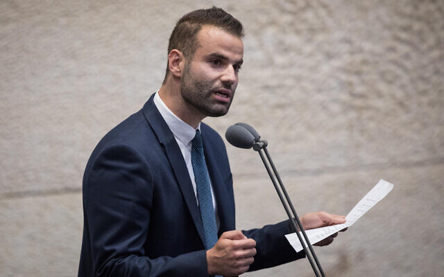 Yorai Lahav-Hertzano, qui appartenait alors à Kakhol lavan, à la Knesset, le 14 mai 2019. (Crédit : Hadas Parush/Flash90)