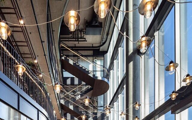 Le nouveau campus de Microsoft à Herzliya, en Israël, inauguré en novembre 2020. (Amit Geron)