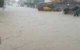 Inondation dans une rue de Wada Ara, 20 novembre 2020. (Capture d'écran : la Douzième chaîne)