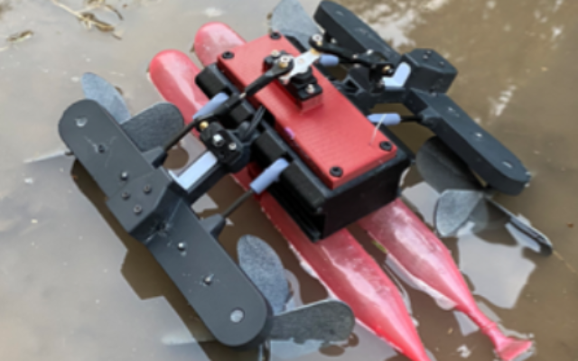 L'AmphiSTAR développé par le laboratoire de David Zarrouk à l'Université Ben-Gurion imite les mouvements des cafards et des lézards et est capable de nager, de courir sur l'eau et de ramper sur des terrains difficiles (Autorisation) L'AmphiSTAR développé par le laboratoire de David Zarrouk à l'Université Ben-Gurion imite les mouvements des cafards et des lézards et est capable de nager, de courir sur l'eau et de ramper sur des terrains difficiles (Autorisation)