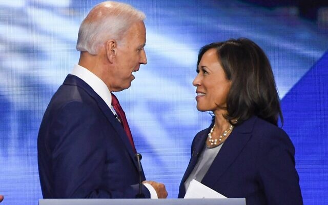 L'ancien vice-président Joe Biden et la sénatrice Kamala Harris s'expriment le 12 septembre 2020 à Houston, au Texas. (Crédit : Robyn Beck / AFP) L'ancien vice-président Joe Biden et la sénatrice Kamala Harris s'expriment le 12 septembre 2020 à Houston, au Texas. (Crédit : Robyn Beck / AFP)