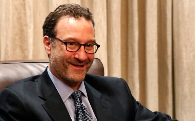 David Schenker, secrétaire d'État adjoint américain aux affaires du Proche-Orient, à Beyrouth, au Liban, le 9 septembre 2019. (Hussein Malla/AP) David Schenker, secrétaire d'État adjoint américain aux affaires du Proche-Orient, à Beyrouth, au Liban, le 9 septembre 2019. (Hussein Malla/AP)