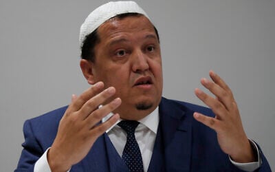 L’imam Hassen Chalghoumi, le 1er octobre 2020. (Crédit : AP Photo/Francois Mori)