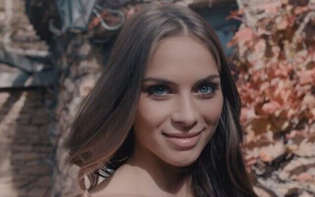 April Benayoum, Miss Provence 2020. (Crédit : Capture d'écran TF1)