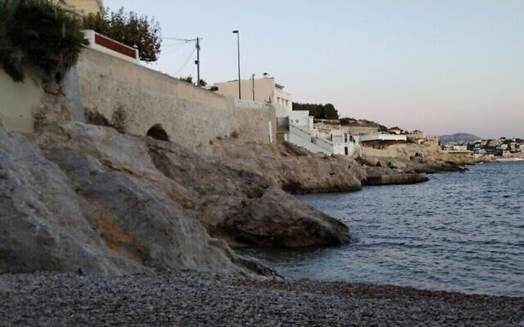 Le front de mer à Marseille (Crédit : Yaakov Schwartz/ Times of Israel)