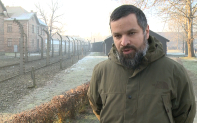 Pawel Sawicki, responsable des réseaux sociaux au musée d'Auschwitz (Capture d'écran : Vidéo AFP)