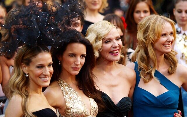 L'actrice américaine Sarah Jessica-Parker, l'actrice américaine Kristin Davis, l'actrice anglaise Kim Cattrall et l'actrice américaine Cynthia Nixon à leur arrivée à la première britannique de 'Sex and the City 2' à Londres, le 27 mai 2010. (Crédit : MAX NASH / AFP)