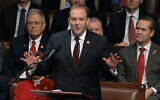 Le député républicain Lee Zeldin de New York prend la parole alors que la Chambre des représentants débat des motions de destitution du président américain Donald Trump au Capitole à Washington, le 18 décembre 2019. (Crédit : House Television via AP)