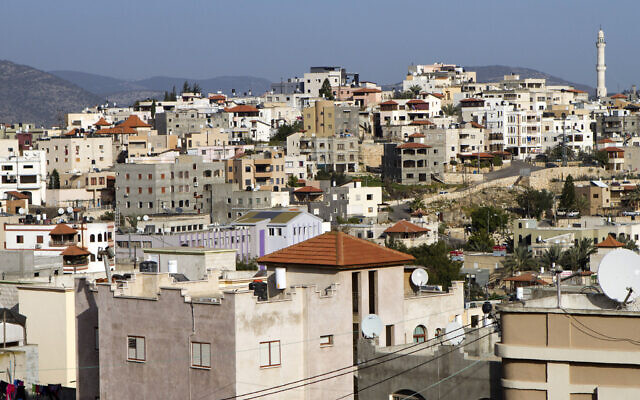 La ville de Sakhnin, le 26 janvier 2015. (Crédit : Dan Balilty/AP Photo)