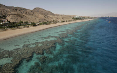 Une plage de corail de la mer Rouge, Eilat, le 29 mai 2009. (Anna Kaplan/Flash90)