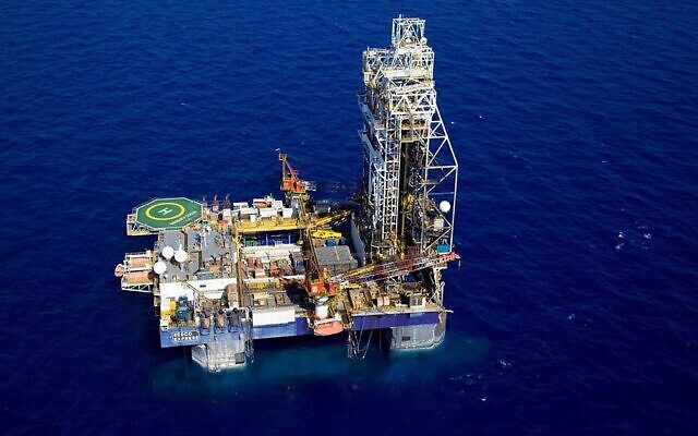 La plate-forme de gaz Tamar, située à 23 kilomètres à l'ouest de la ville de Haïfa dans le nord d'Israël. (AP/Albatross Aerial Perspective) La plate-forme de gaz Tamar, située à 23 kilomètres à l'ouest de la ville de Haïfa dans le nord d'Israël. (AP/Albatross Aerial Perspective)