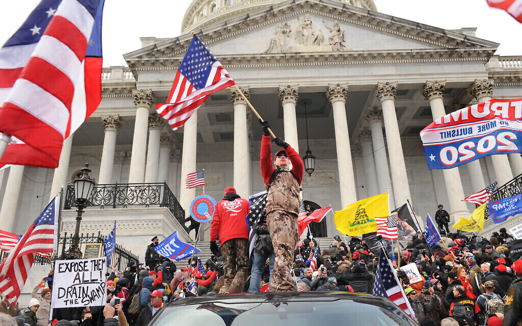 Le rassemblement pro-Trump au Capitole américain, à Washington, le 6 janvier 2021. (Crédit : Lloyd Wolf via JTA)