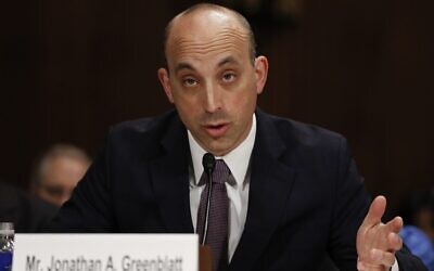Jonathan Greenblatt, PDG et directeur-national de l'Anti-Defamation League, s'exprimant au Capitole, à Washington, le 2 mai 2017. (Crédit : Carolyn Kaster/AP)