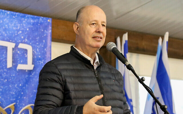 Le ministre des Affaires des implantations, Tzachi Hanegbi, à Gush Etzion en Cisjordanie, le 24 décembre 2020. (Crédit : Gershon Elinson/Flash90) Le ministre des Affaires des implantations, Tzachi Hanegbi, à Gush Etzion en Cisjordanie, le 24 décembre 2020. (Crédit : Gershon Elinson/Flash90)