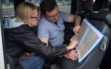 La professeure Wendy Lower et Andrej font une enquête de terrain 'Yahad-In Unum' en Ukraine, en 2016. (Autorisation)