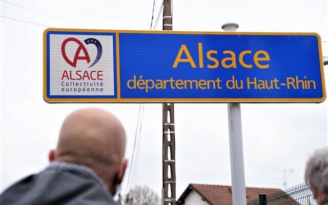 Un panneau de la Collectivité européenne d’Alsace. (Crédit : Toute l'Alsace / Facebook)