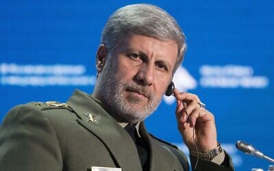 Le ministre de la Défense Amir Hatami  lors d'une conférence sur la Sécurité internationale à Moscou en Russie, le 4 avril 2018. (AP Photo/Alexander Zemlianichenko)