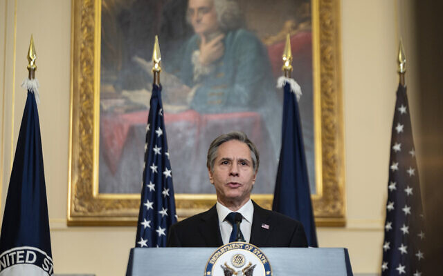 Le secrétaire d'État Antony Blinken s'exprime sur la politique étrangère au département d'Etat à Washington, le 3 mars 2021. (Crédit : Andrew Caballero-Reynolds/Pool via AP)