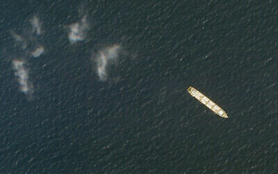 Cette photo satellite du 1er octobre 2020 de Planet Labs Inc. montre le cargo iranien MV Saviz dans la mer Rouge, au large des côtes du Yémen. (Planet Labs Inc. via AP)