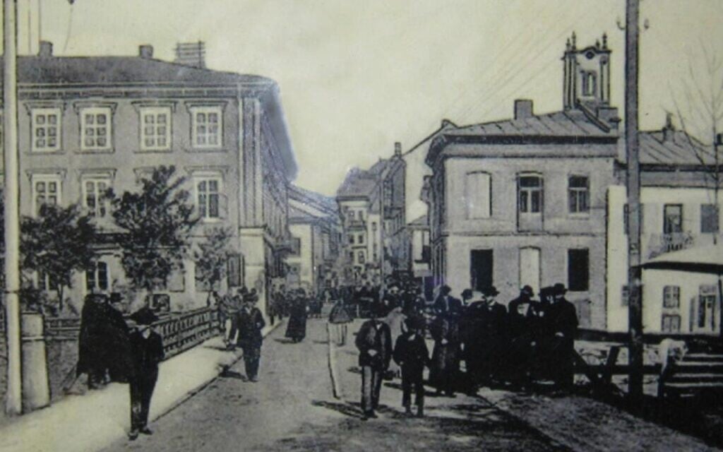 Carte postale représentant la ville de Buczacz en 1910. (Crédit : Domaine public / Wikimedia Commons)