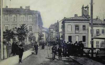 Carte postale représentant la ville de Buczacz en 1910. (Crédit : Domaine public / Wikimedia Commons)