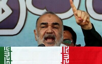 Le chef du Corps des gardiens de la révolution iranien, Hossein Salami, après un discours anti-Israël et anti-Occident à Téhéran, le 19 mai 2021 (Photo de / AFP)